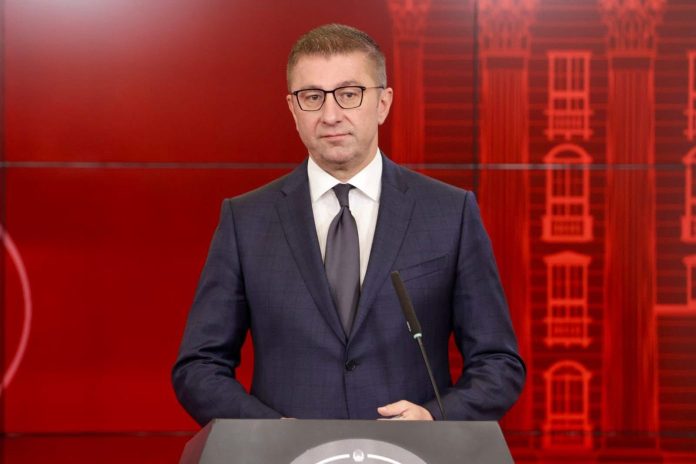 Mickoski: Do të ketë rritje të pagës minimale, por sipas procedurave ligjore
