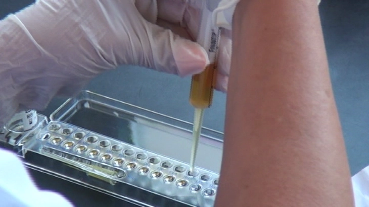 Vdes një 75 vjeçare nga gripi në Shkup  rritet numri i të hospitalizuarve