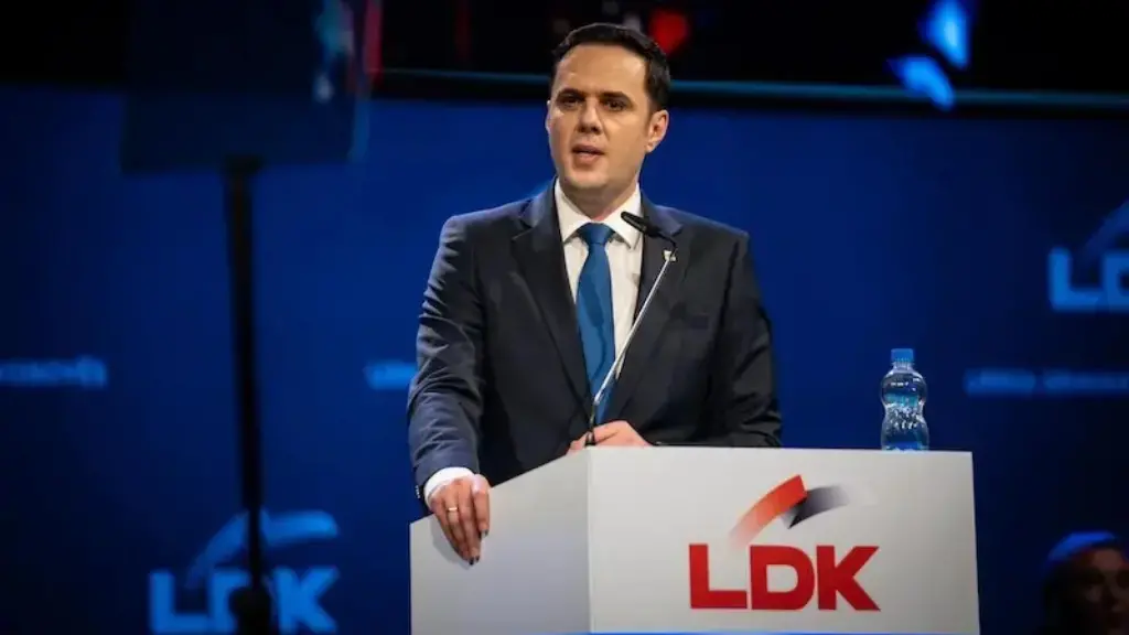 Abdixhiku dorëzon dorëheqjen para Kuvendit të LDK-së, vendimi i lihet delegatëve