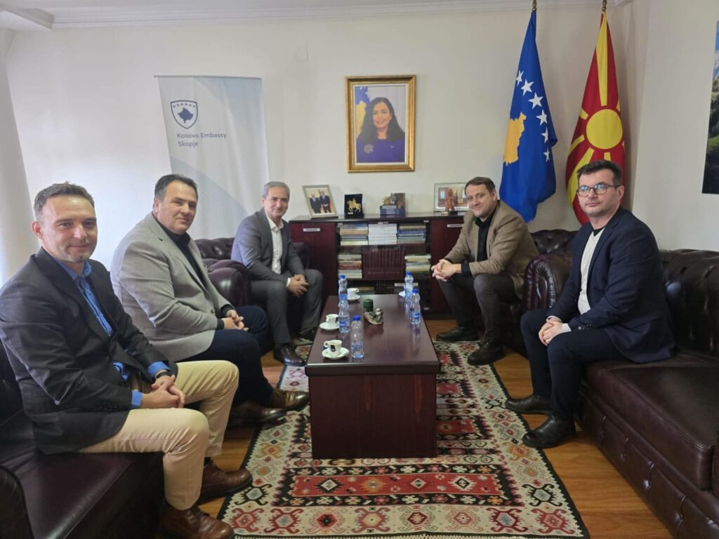 Feti Abazi takon ambasadorin e Kosovës në vend, Florian Qehajan: Pas marrëveshjes me komunën e Mamushës, rritet raporti bilateral me komunat e tjera