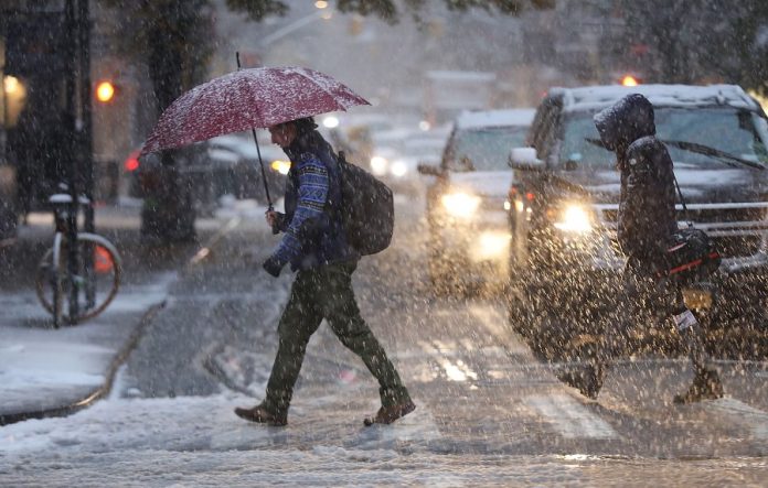 Të dielën priten reshje bore