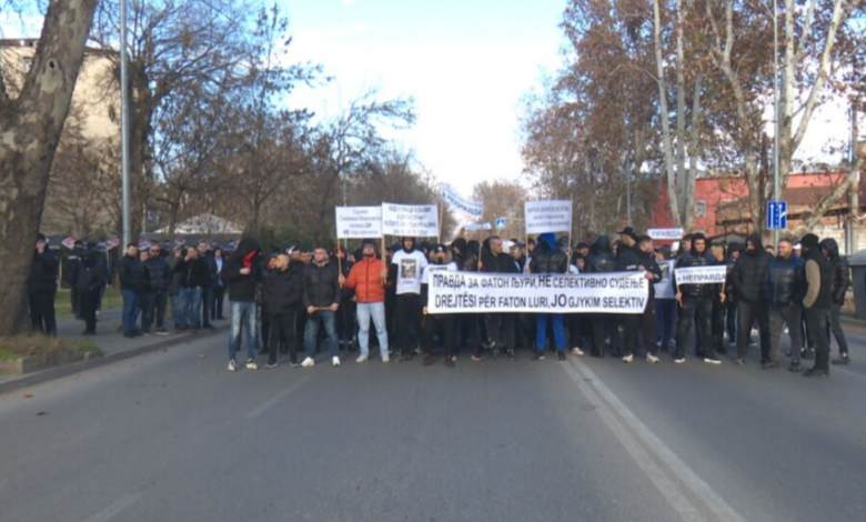 Protestë në Shkup  Kërkohet rishqyrtimi i dënimit prej 11 vjet burg për Faton Lurin