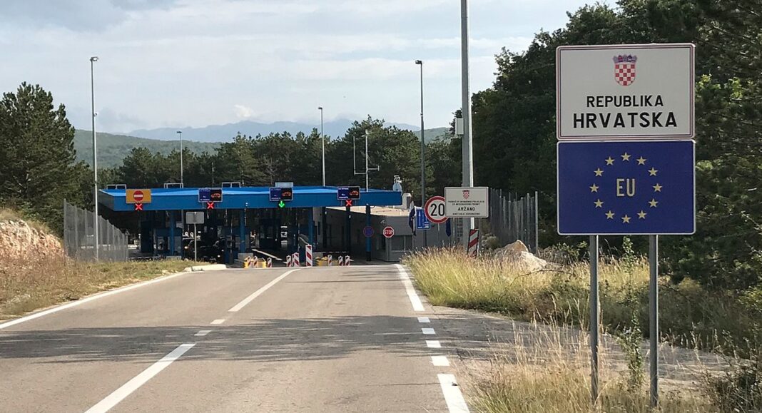 Për një vjet  11 384 punëtorë nga Maqedonia kanë marrë leje pune për në Kroaci