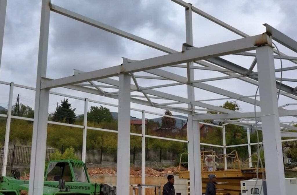 Mickoski: Ndërtimi i sallës së edukatës fizike në SHFK “Naum i Ohrit” në Komunën e Gazi Babës – investim në të ardhmen e të rinjve