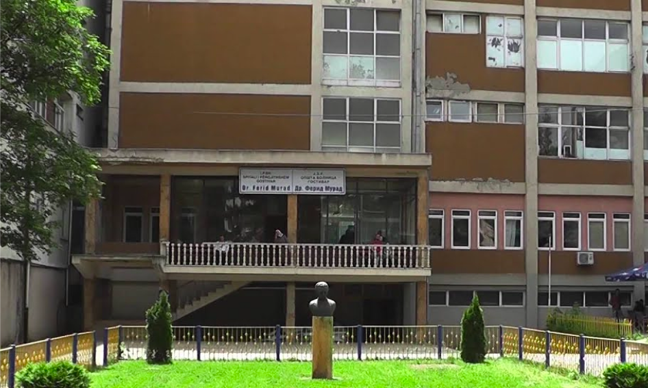 Gruaja thotë se e largoi me forcë nga Urgjenca, arrestohet i punësuari si sigurim në Spitalin e Gostivarit