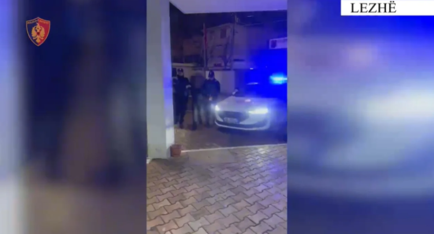Kreu 11 vjedhje nën kërcënimin e armës, pranga 30-vjeçarit në Lezhë