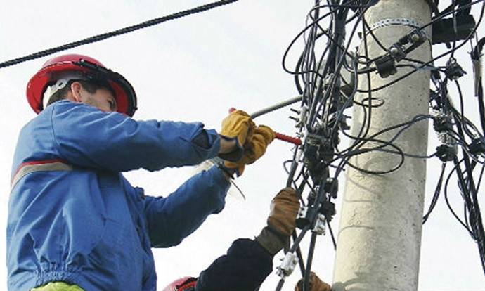 Punonjësi i EVN-së sulmohet fizikisht në fshatin Radiovcë