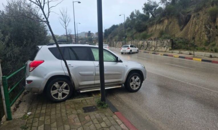 Makinat përplasen “kokë më kokë” në Sarandë, plagoset shoferja! Ja si paraqitet gjendja e saj, shkak dyshohet se mund të jetë edhe…