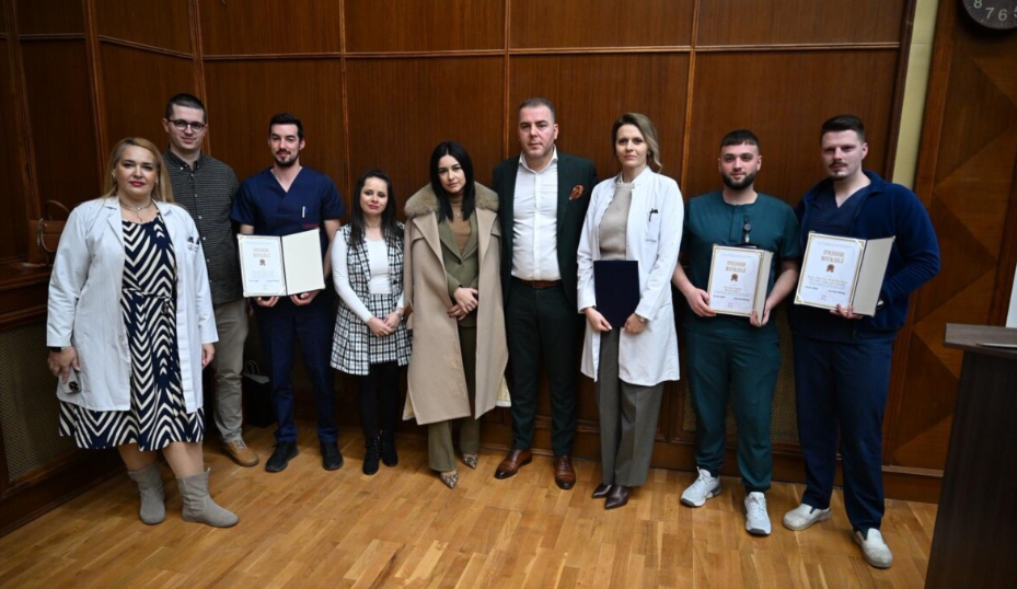 Klinika Universitare për Pulmologji shpall punonjësit më të dalluar për vitin 2025