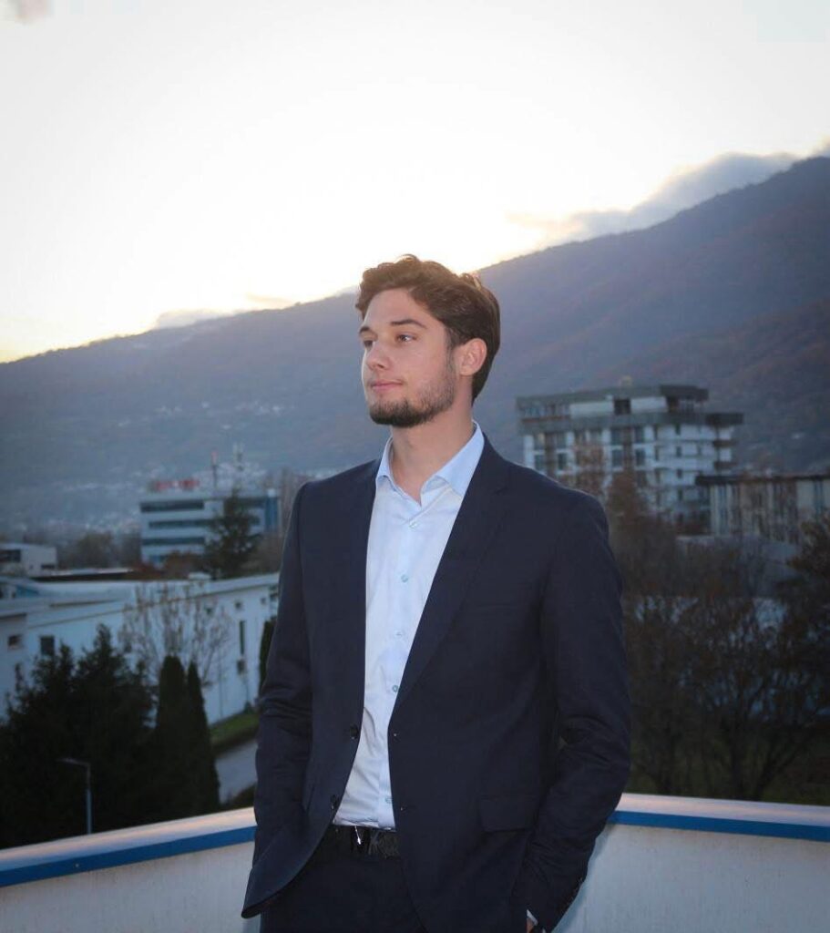 Mevlan Ademi falënderon Shqipërinë dhe bën thirrje për mbështetje të gjerë ndaj nismës studentore për provimin e jurisprudencës në gjuhën shqipe