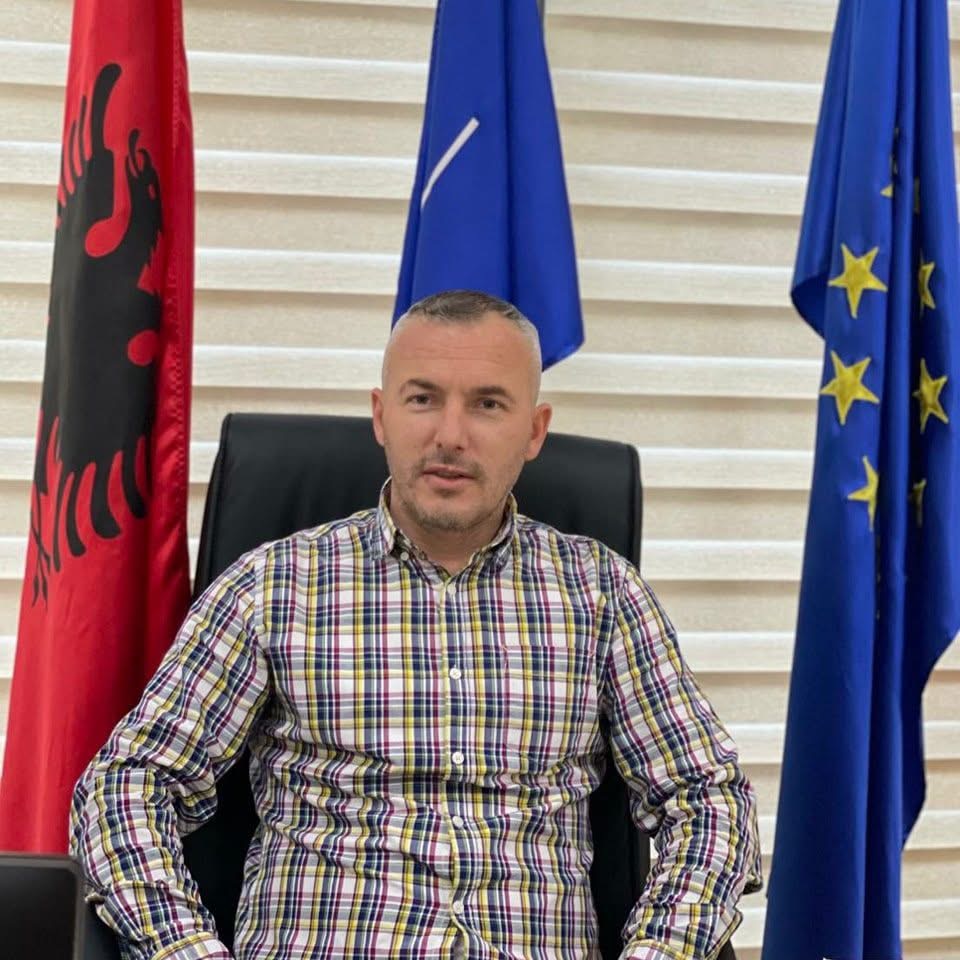 Mesut Bajrami: Aparatura shtetërore na sulmon, por ne do të dalim më të fortë