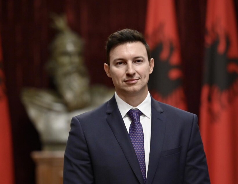 Peticioni i studentëve për provimin e jurisprudencës në shqip  Denion Meidani  E kemi adresuar shqetësimin në disa instanca