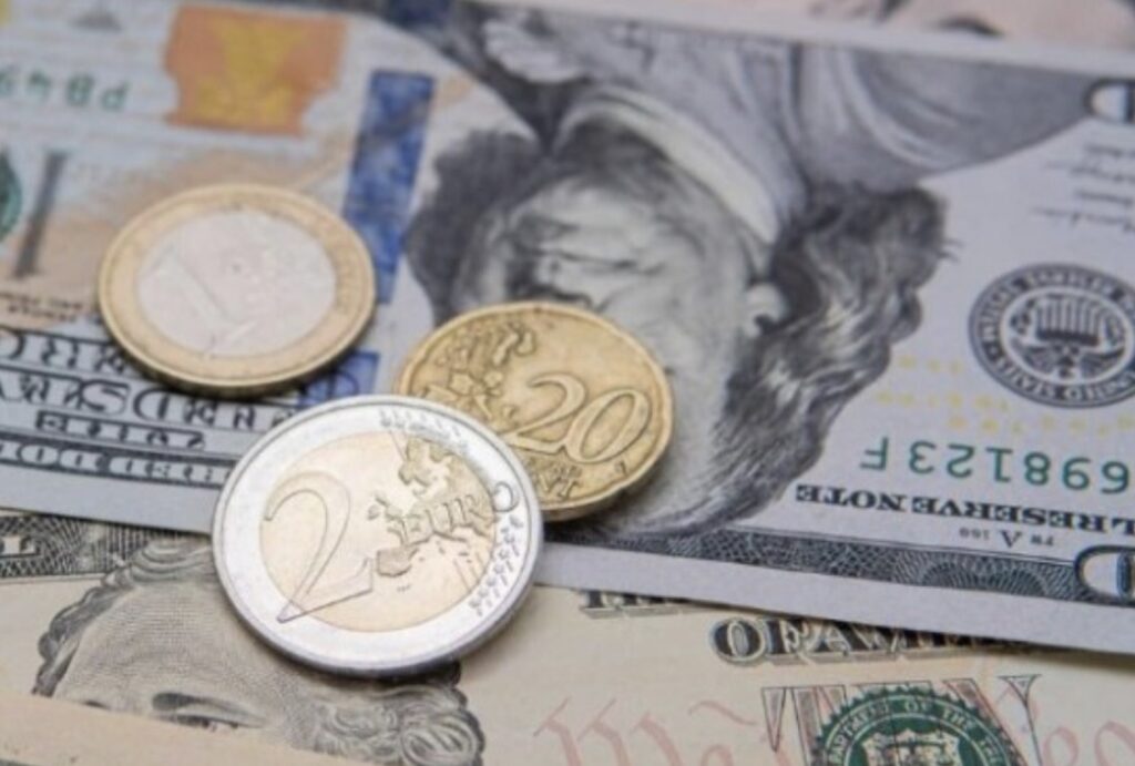 Këmbimi valutor 16 shkurt/ Me sa blihen e shiten dollari dhe euro, çfarë ndodh me monedhat e tjera