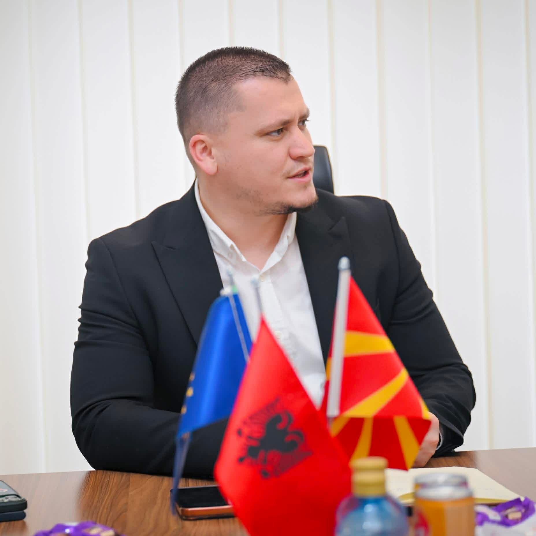 Beqiri  Në cilën gjuhë dhanë provimin e jurisprudencës funksionarët e BDI së 