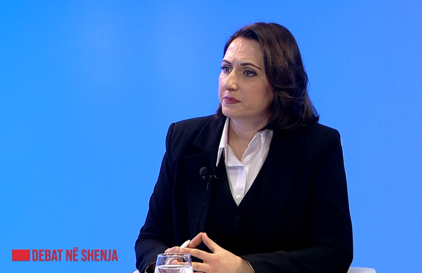 Ajdari  Korridori 8 projekti më i rëndësishëm në historinë e vendit po pengohet për shkak të lidhjes së shqiptarëve