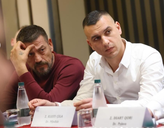 Dhunoi në zyrë me qytën e pistoletës, Fatmir Metën e IKMT, shpallet në kërkim drejtroi i Mjedisit, Klesti Çela!