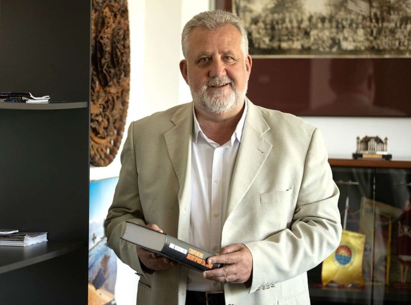 Kekenovski për prokurorin e ri publik  Më në fund në këtë pozitë erdhi një njeri që nuk është i afërt me asnjë parti politike