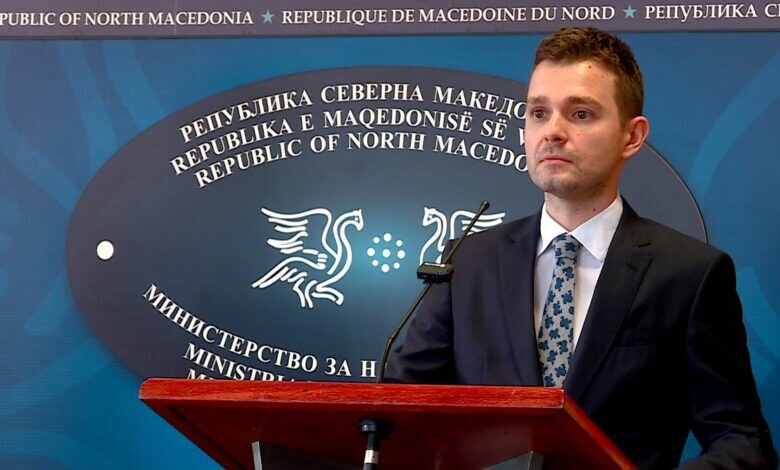 Mucunski: Edhe pse kërkuan evakuim, 14 shtetas të Maqedonisë nuk u paraqitën në Aeroportin e Dubait