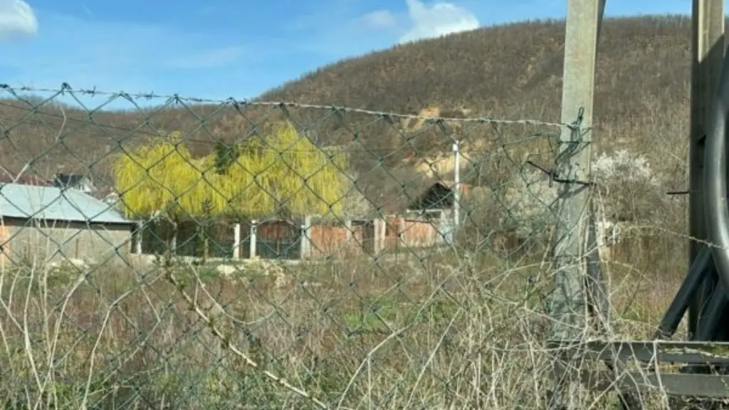 ’31-vjeçarja hyri në shtëpinë e viktimës dhe e mori peng’: Familjarët flasin për vrasjen në Podujevë