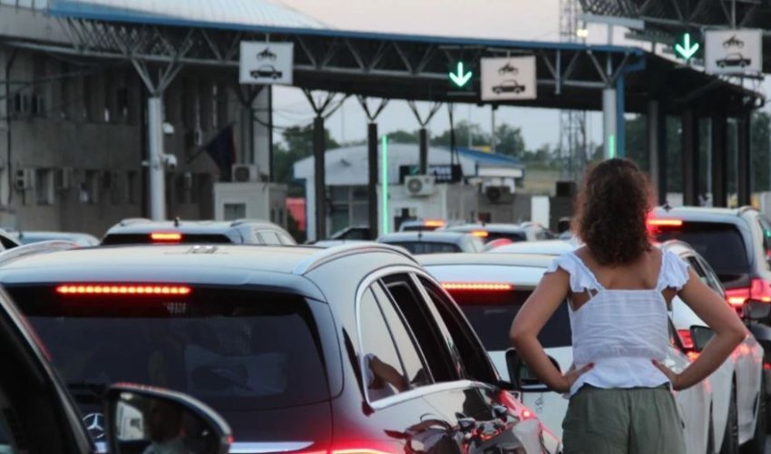 Mbi 20 mijë qytetarë të Maqedonisë së Veriut, udhëtuan jashtë shtetit për fundjavën festive