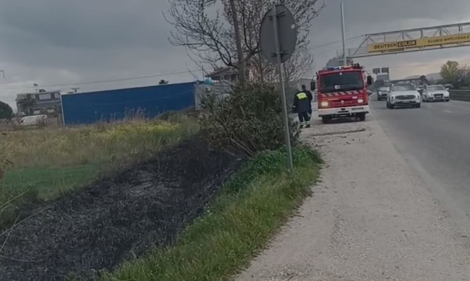 Përfshihet nga flakët zona e quajtur “Pushimi i Shoferit” në Lushnjë, ja çfarë dyshohet