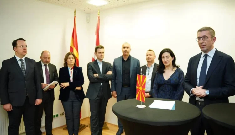 Mickoski kryeson delegacionin qeveritar për vizitë zyrtare në Austri