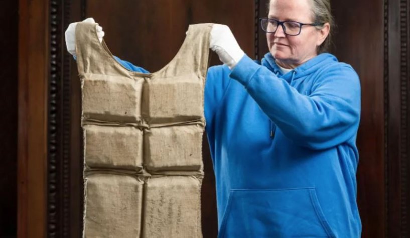 Ankandi i Titanik  Jeleku i shpëtimit i anijes  fatkeqe  shitet për 670 mijë paundë