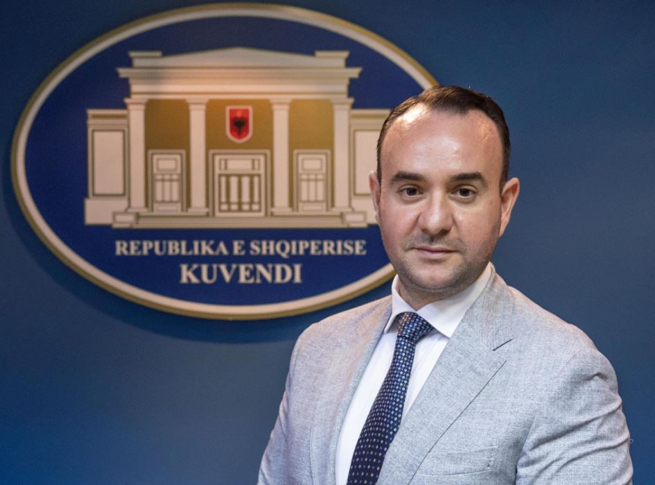 Balliu: Protesta e sotme e studentëve, akt kurajoz për mbrojtjen e gjuhës shqipe