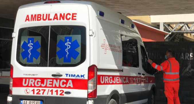 Gjenden të pajetë në mal dy emigrantë të paligjshëm, nuk konstatohen shenja dhune! Dyshimet e para