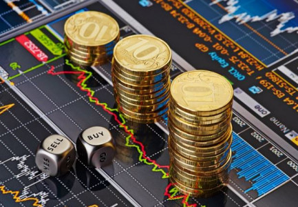 Këmbimi valutor 14 prill/ Me sa blihen e shiten dollari dhe euro, çfarë ndodh me monedhat e tjera