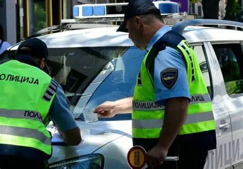 Pa leje drejtimi, dy persona përfundojnë në polici në Tetovë dhe Gostivar