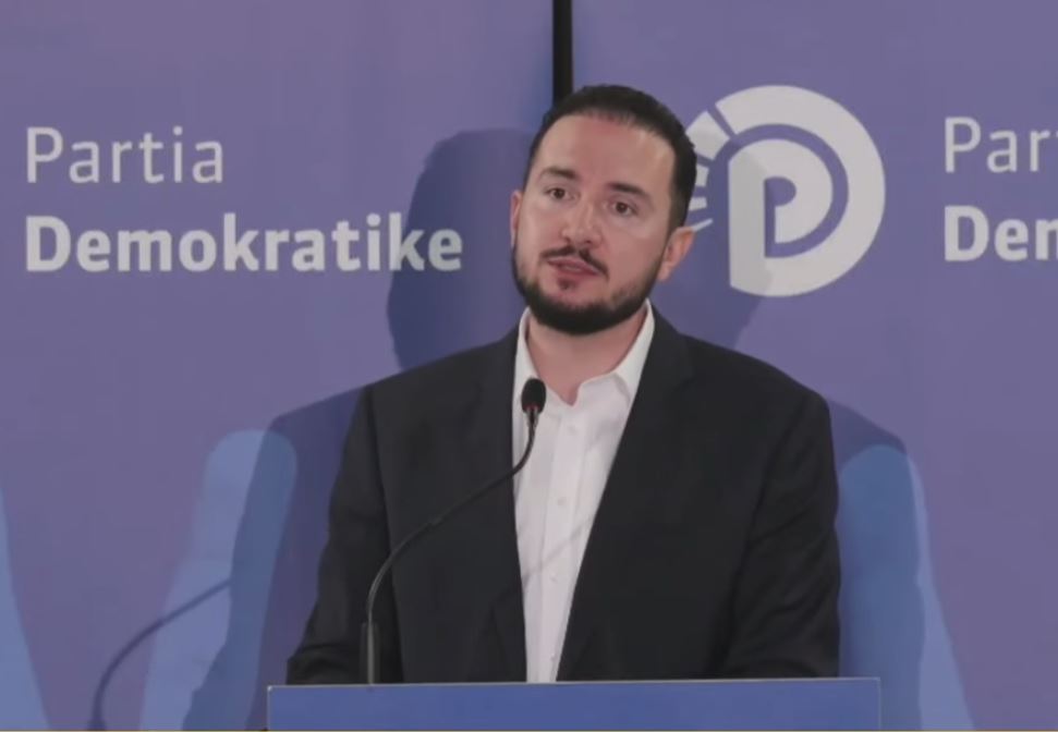 Salianji në Kukës  Edhe demokratët afër liderit  thonë se nuk vijmë dot në pushtet me Sali Berishën  Shpifën dhe mashtruan ndaj nesh