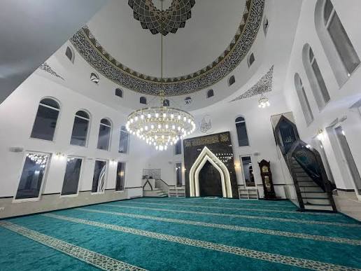 Vjedhje e rëndë në xhaminë e fshatit Saraqinë  merren paratë e donacioneve