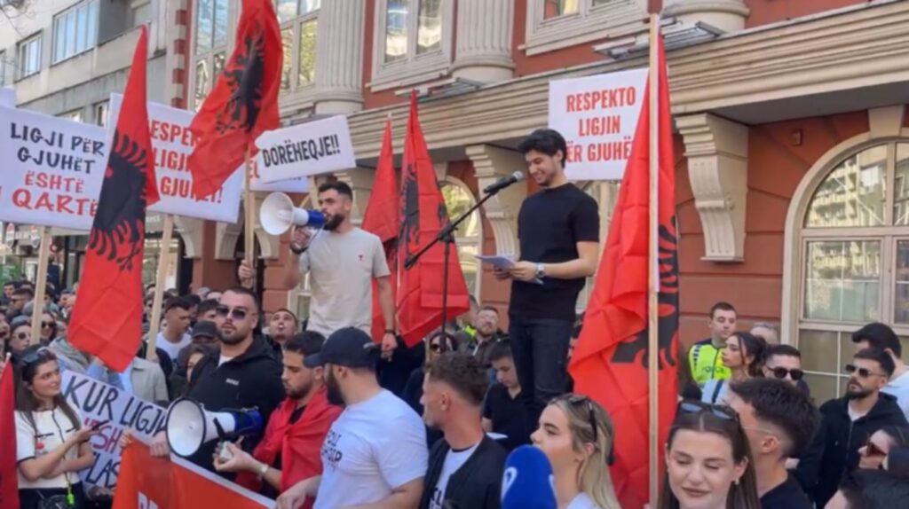 Mevlan Ademi: Nga premtimi për një javë, te pritja mbi gjashtë muaj – provimi i jurisprudencës ende askund në shqip