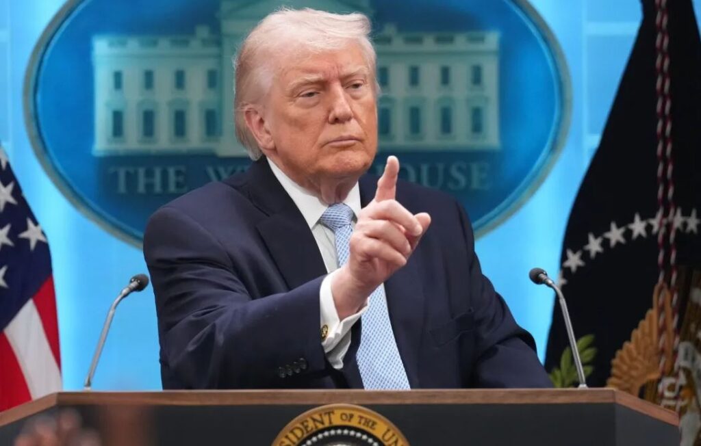 Kalimet në Ngushticën e Hormuzit, Trump: Irani po bën një punë shumë të keqe, kjo nuk është marrëveshja që kemi