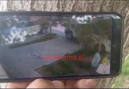 Makina përplas tre të mitur në Durrës  dy fëmijëve u kalon sipër me automjet  Momenti kur shoferi zbret dhe largohet nga vendi i ngjarjes