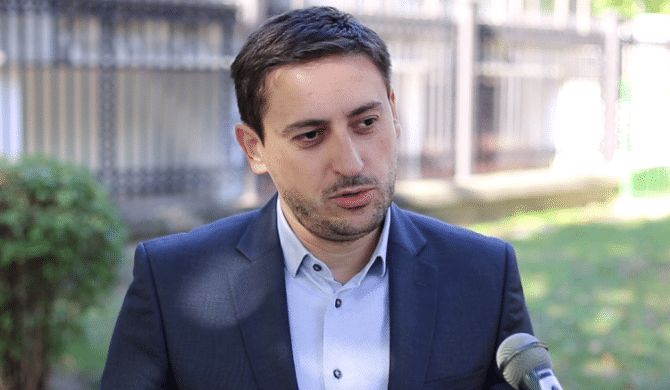 bogoevski-ketu-eshte-maqedoni-dhe-testet-zyrtare-jepen-maqedonisht-shqip-ne-shqiperi