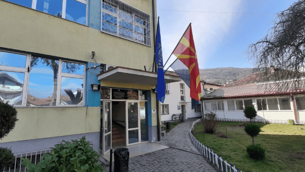 Tetovarja i zhvat 18 mijë euro kosovarit duke i thënë se është shtatzënë me të