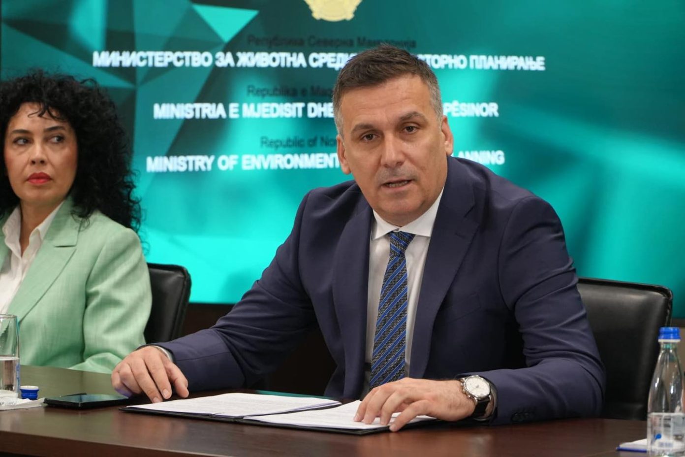Ministri Hoxha  Në fokus ligjet e reja  regjistri digjital dhe zgjidhja e pikave të nxehta ekologjike