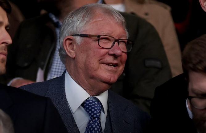 Panik në  Old Trafford   legjenda Ferguson dërgohet me urgjencë në spital