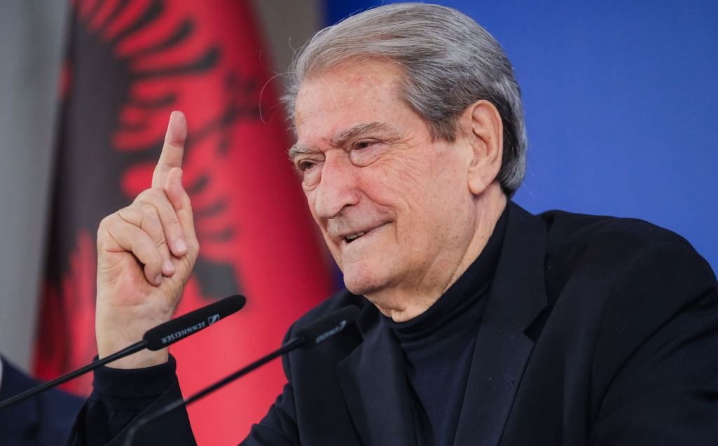 Përjashtimi i Salianjit nga gara për kreun e PD  Berisha  Hante dreka e darka me ata që unë sulmoja më shumë  Lubi Balluku  korba e zezë e korrupsionit
