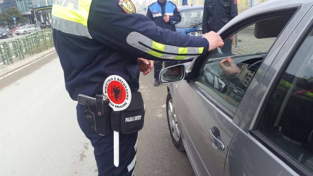  Shoferëve do t u hiqet patenta përgjithmonë    Zbardhen amendamentet e PS për ndryshimet në Kodin Rrugor  Masa të ashpra edhe për drejtuesit e rinj të automjeteve