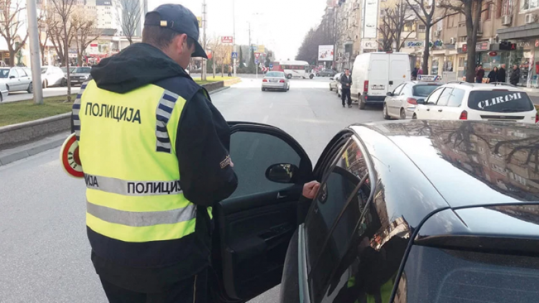 U ndal për kontroll  por iku me shpejtësi para policëve  arrestohet 29 vjeçari nga Gostivari 