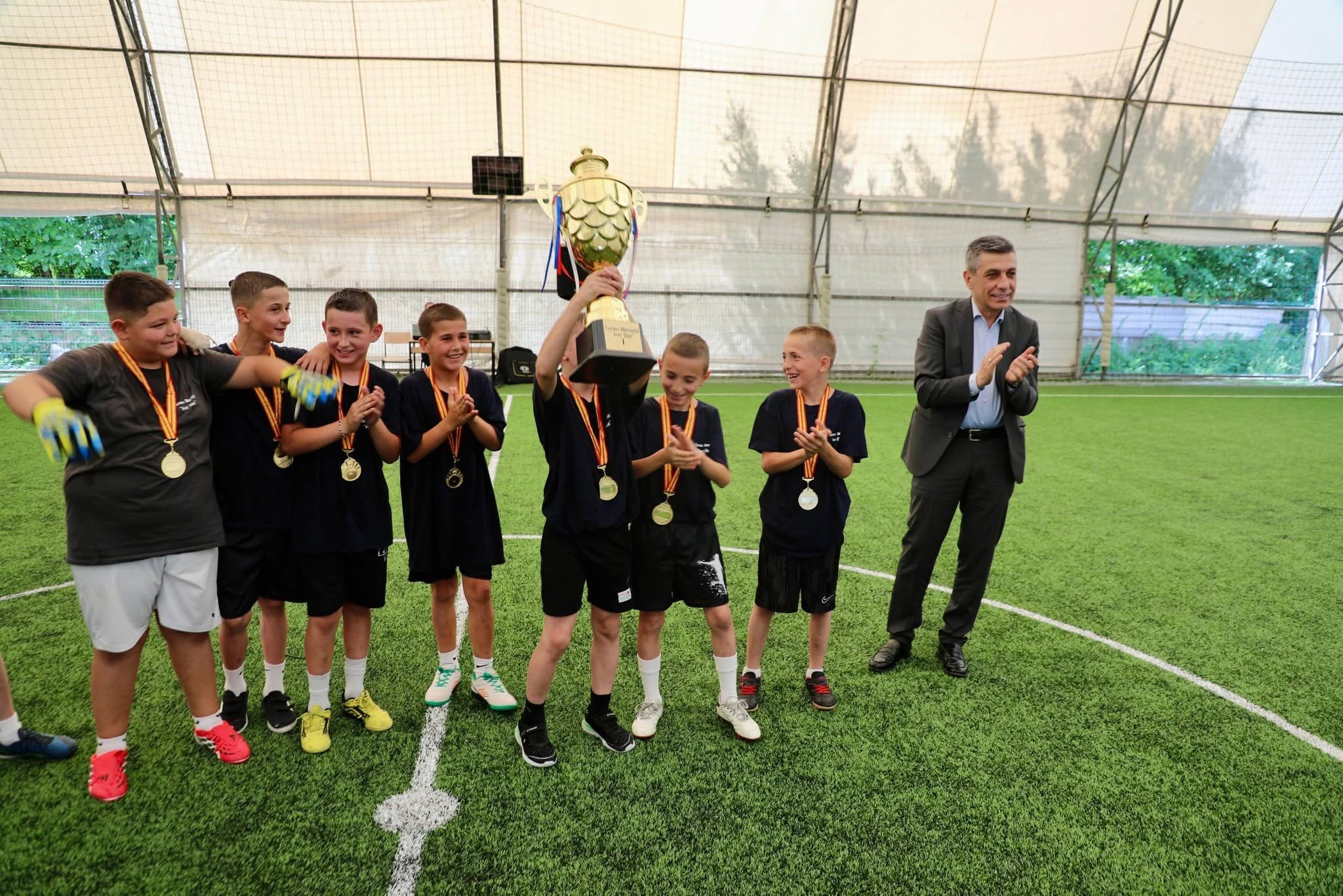 Mexhiti  Turneu  Imri Elezi   sport dhe kujtesë për brezat e rinj