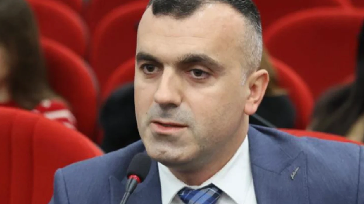 Avokati i popullit në Maqedoni lobon pro studentëve  kërkon test shqip në provimin e Jurisprudencës