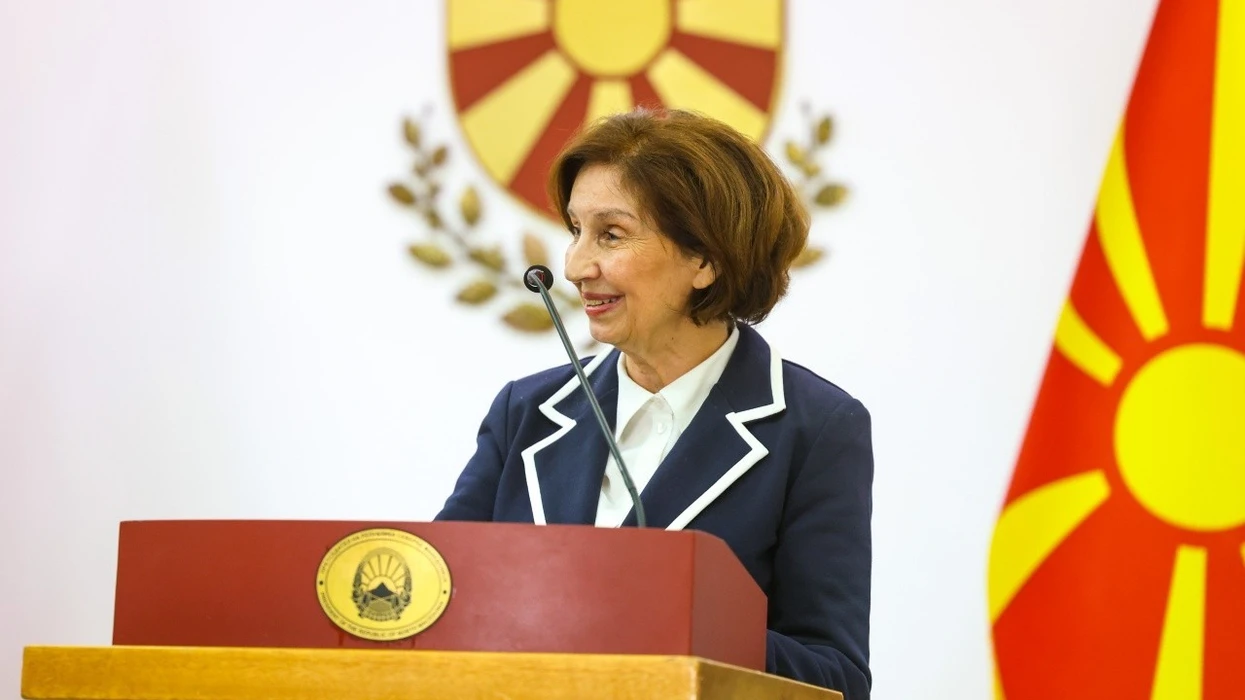 Siljanovska Davkova  Mosmarrëveshjet historike janë humbje kohe  Maqedonia të bëhet pjesë e BE së përmes realizimit të reformave
