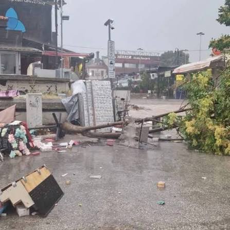 Stuhia që e  lavëroi  Shkupin ishte me shpejtësi 130 km h