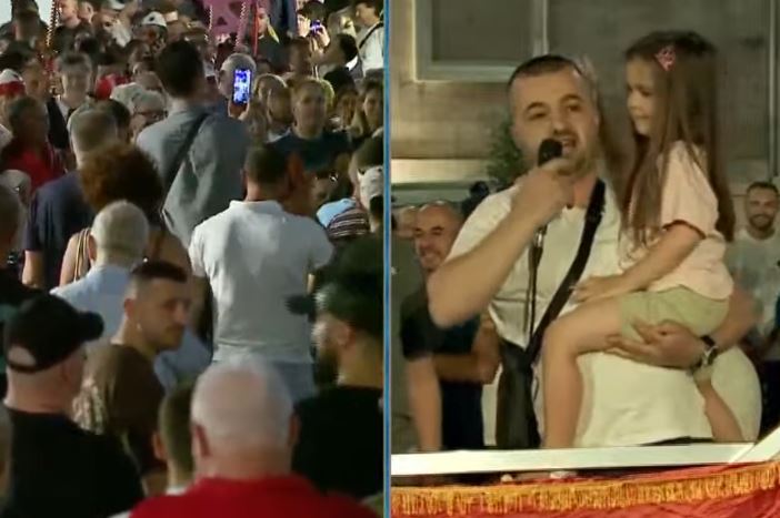 Protestuesi  Rama jepe dorëheqjen  sepse na vrave shpresën  Kur u largova kisha në xhep vetëm 2 euro