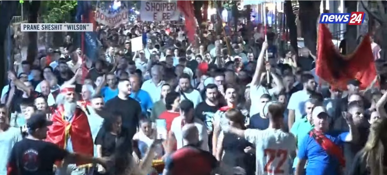 Mbyllet dita e 60 të e rezistencës kundër qeverisë  protestuesit  Nesër edhe më shumë 