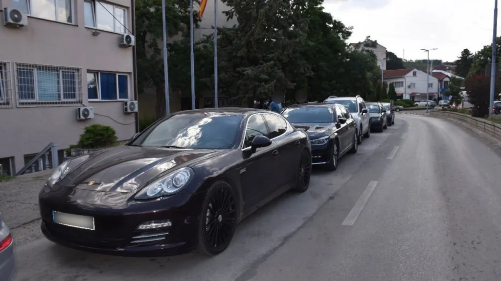 Konfiskohen gjashtë automjete dhe patundshmëri të Aleksandar Llazarov nga Koçani
